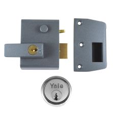 YALE No.1 & No.2 Auto Deadlocking Nightlatch